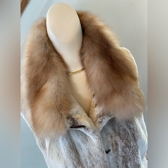 Russian Sable Fur Iceberg Sheared Mink Fur Vest With Russian Sable Collar NWT - Picture 7 of 10